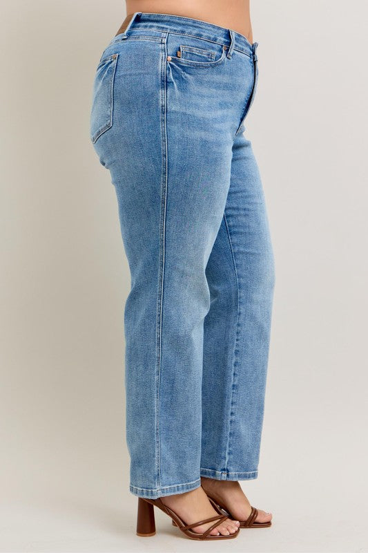Judy Blue Full Size Tummy Control Vintage Wash Straight Jeans Plus Size.
