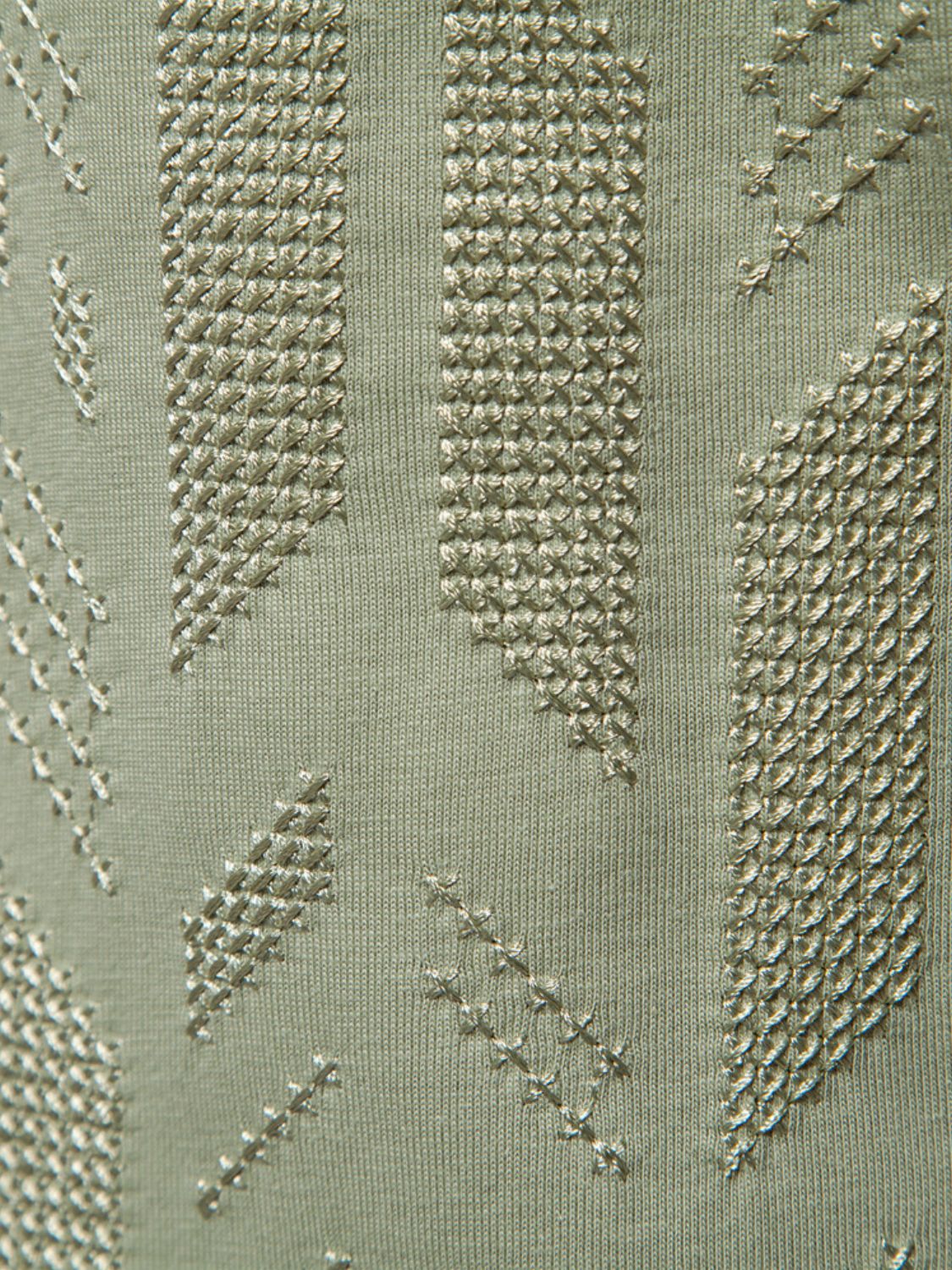 Men's Geometric Embroidered Tee - Elevate Your Style.