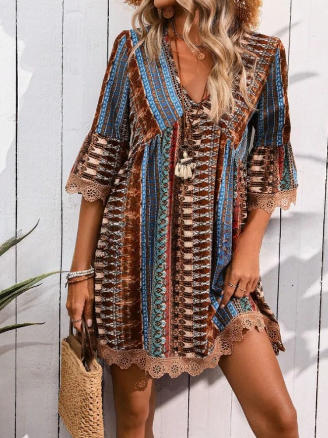 Lace Trim Printed V-Neck 3/4 Sleeve Dress.