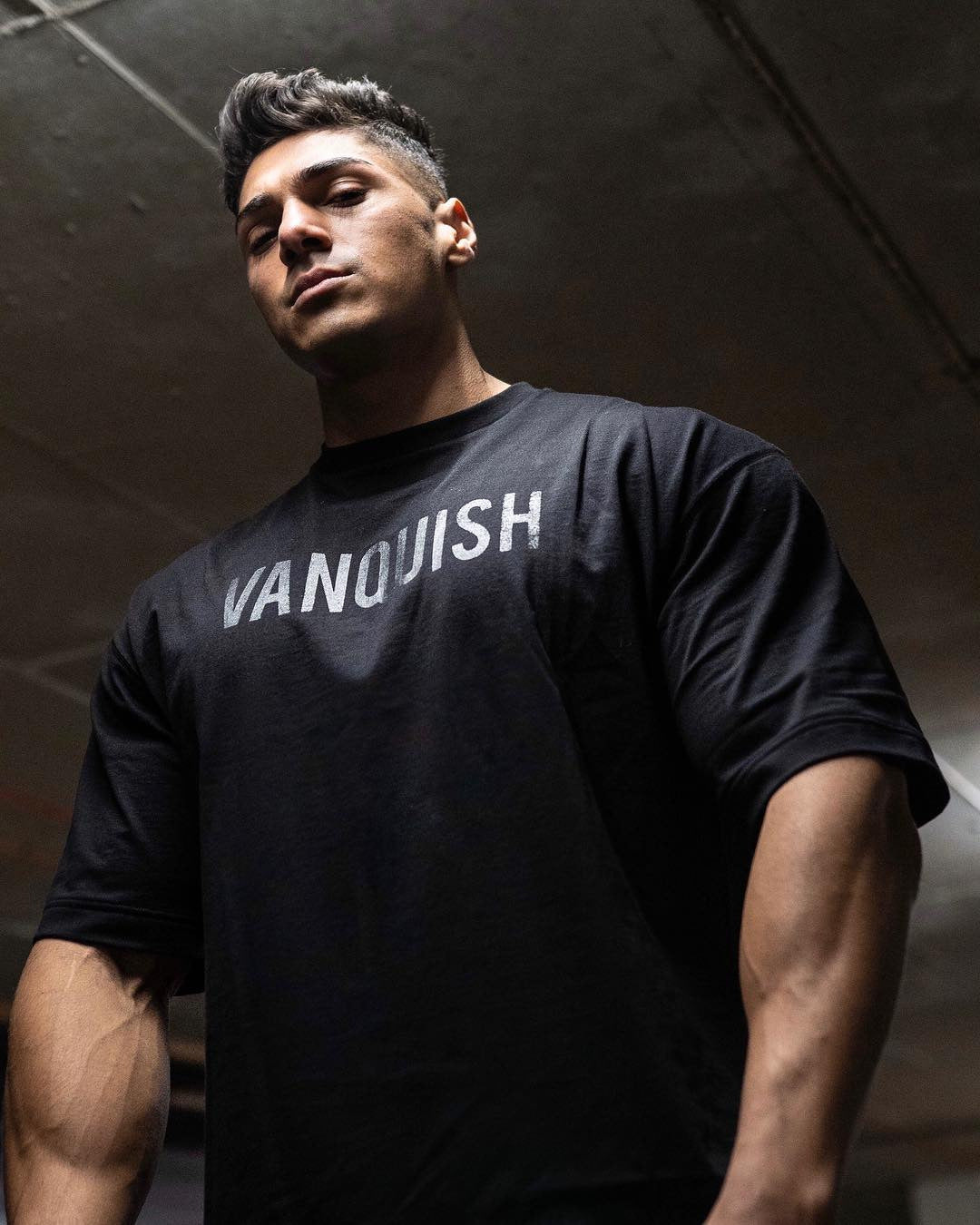 Men's "VANQUISH" Cotton-Blend Round Neck Half Sleeve T-Shirt.