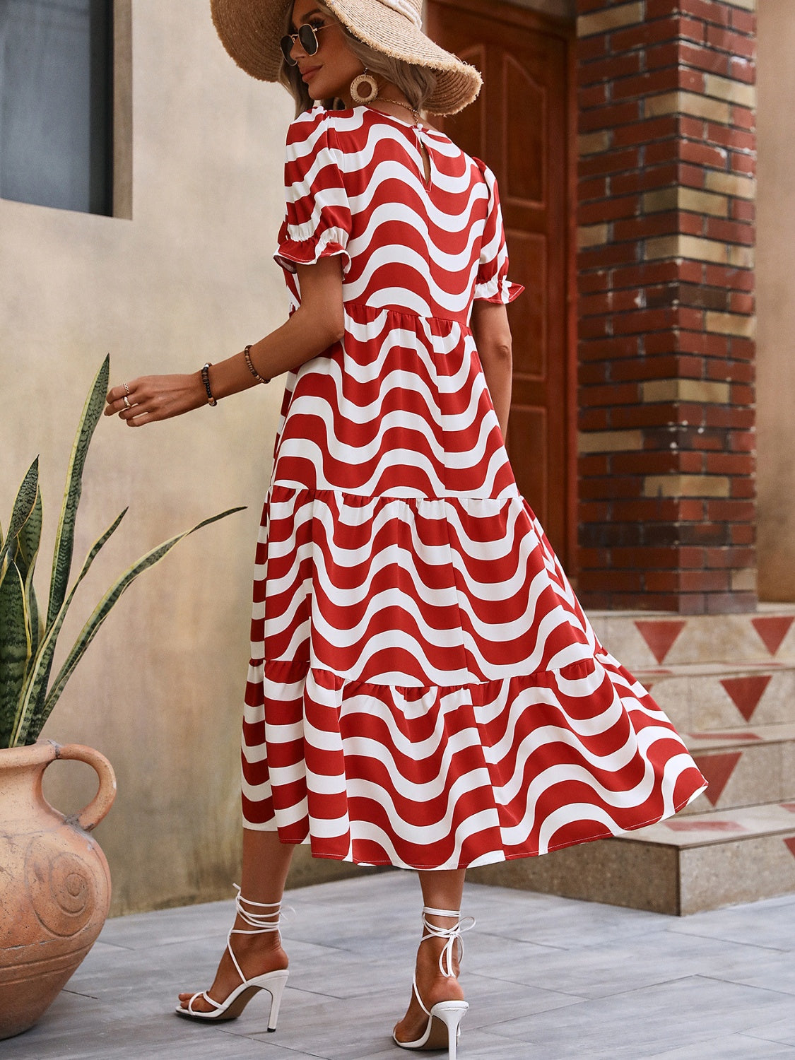Wavy Striped Round Neck Short Sleeve Dress.