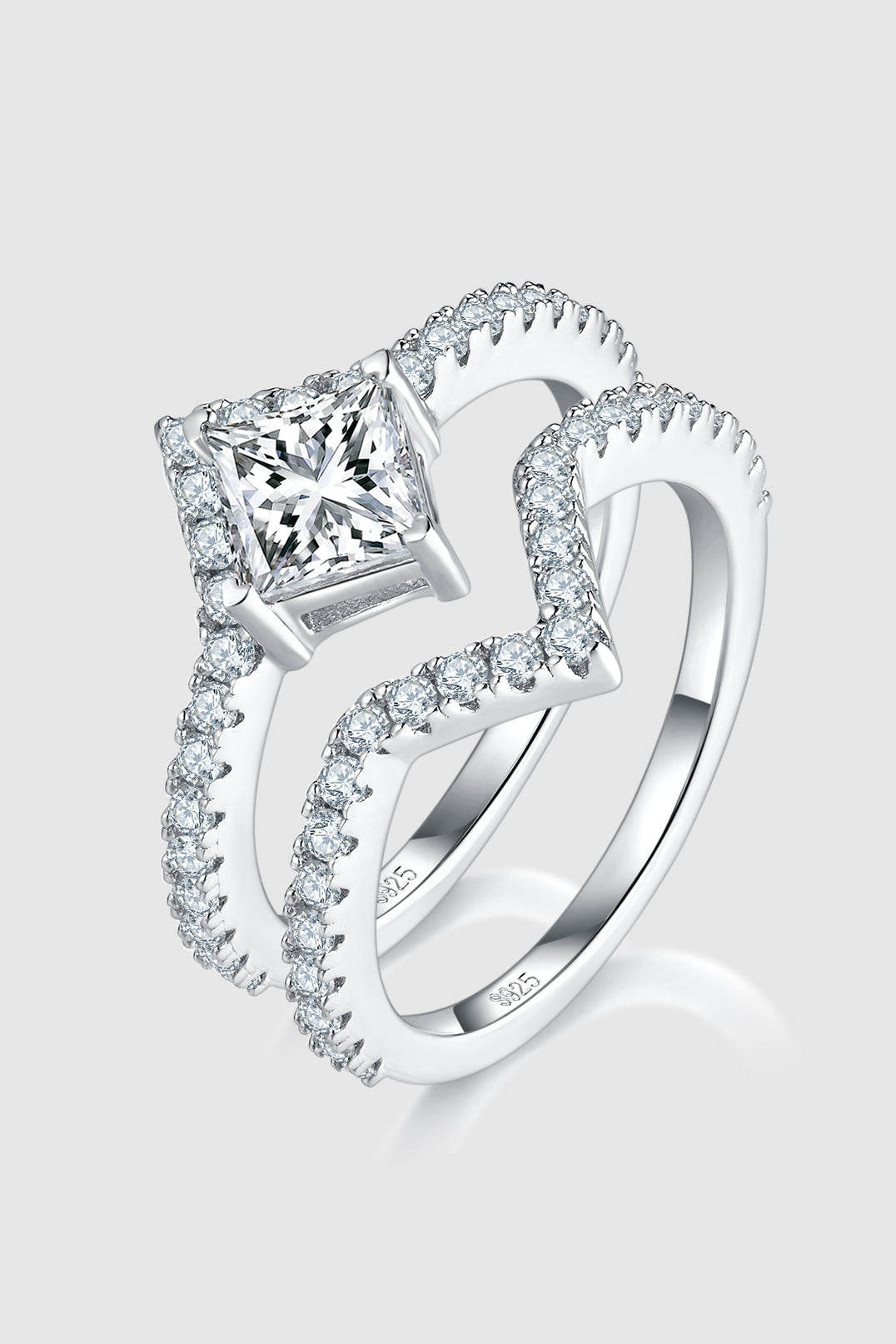 Luxury Moissanite 925 Sterling Silver Double Layered Ring.