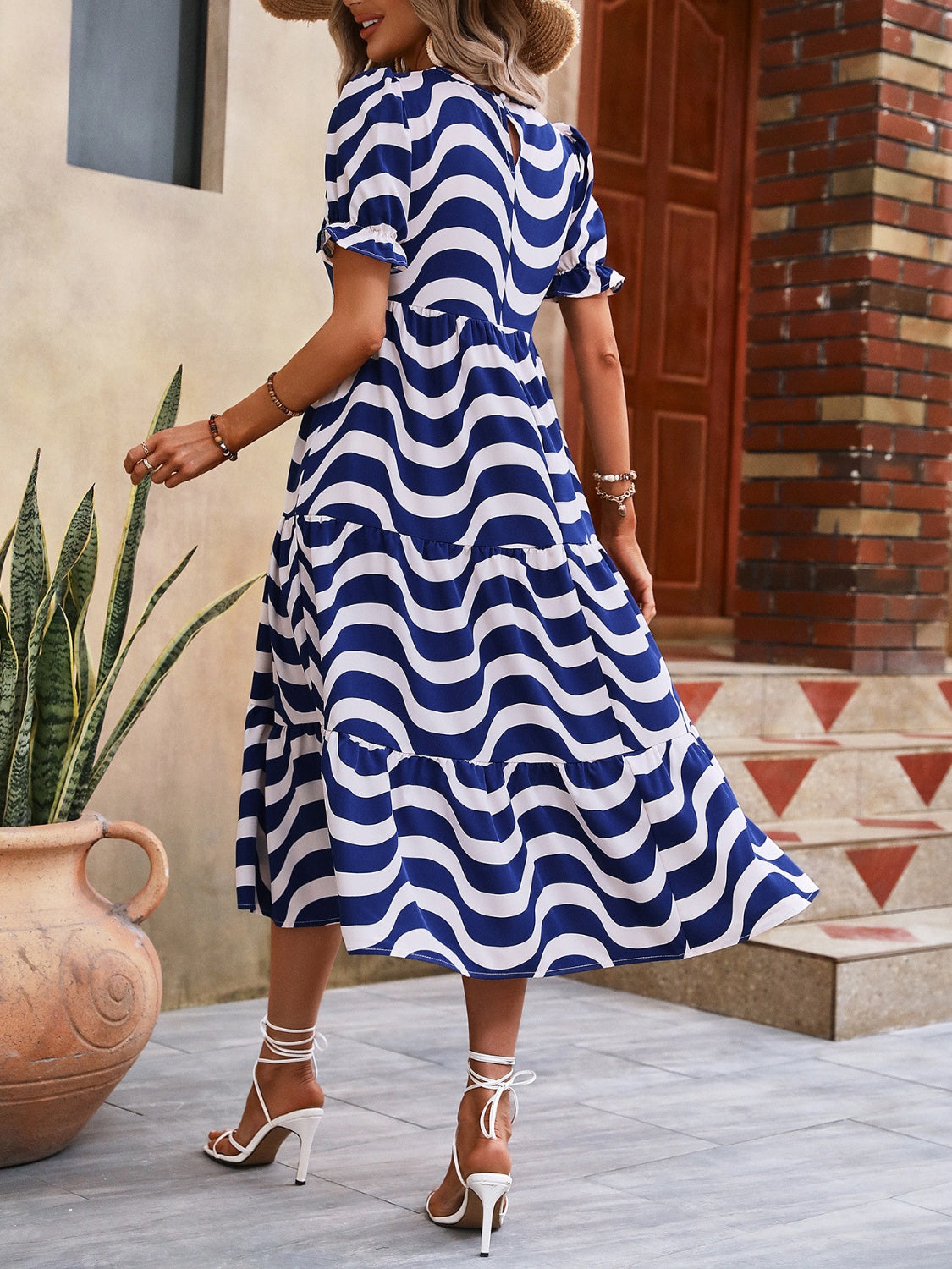 Wavy Striped Round Neck Short Sleeve Dress.