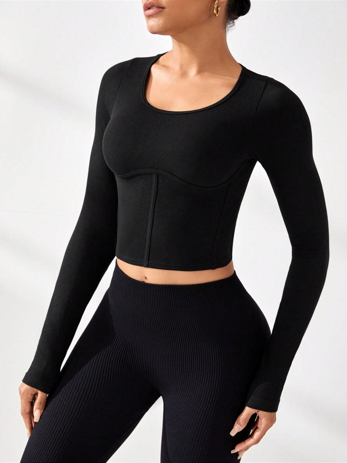 Athletic Round Neck Long Sleeve Active T-Shirt.