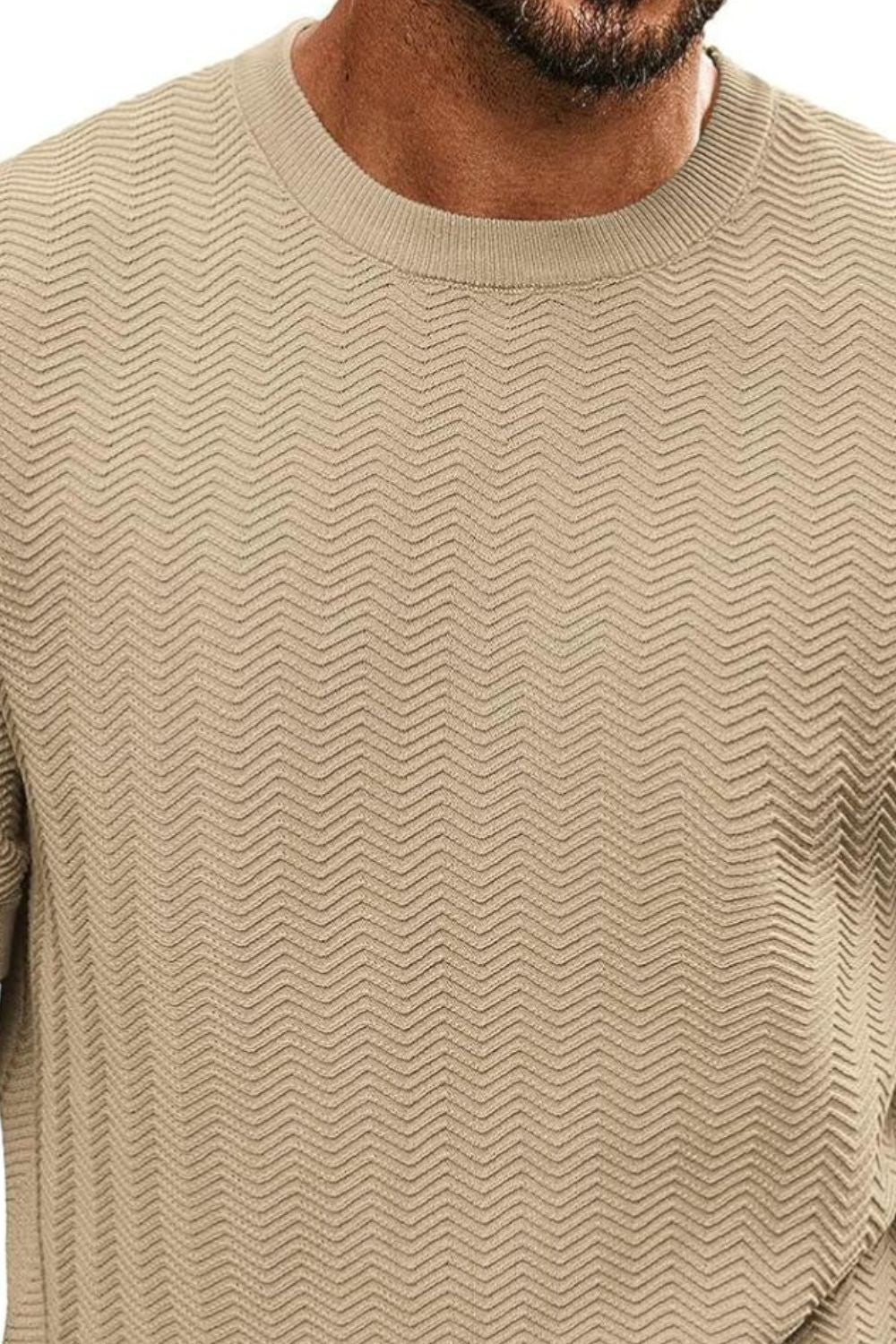 Men's Classic Round Neck T-Shirt - Plus Size Comfort.