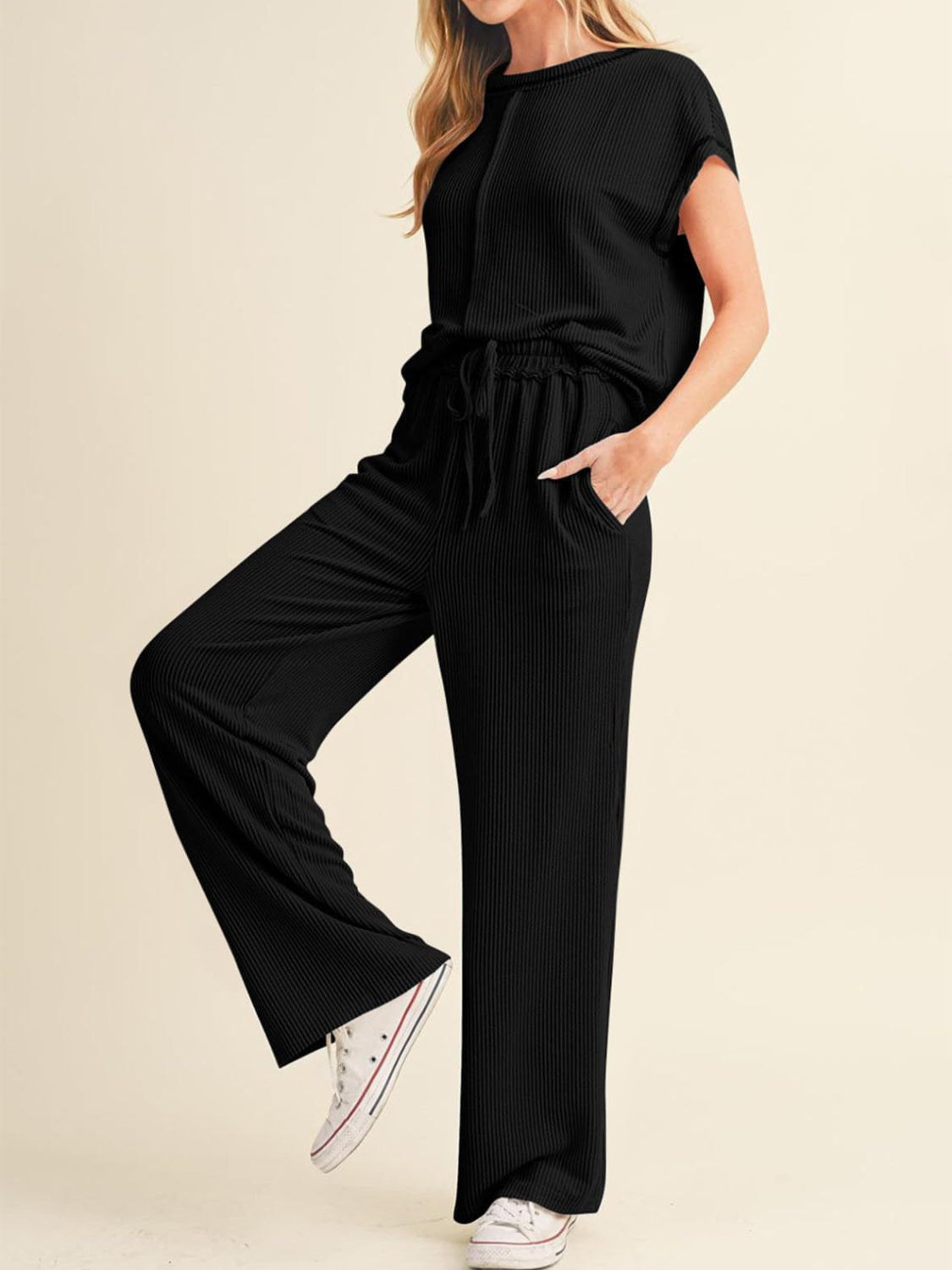 Contemporary Ribbed Exposed Seam Top and Pants Set - Effortless Chic.