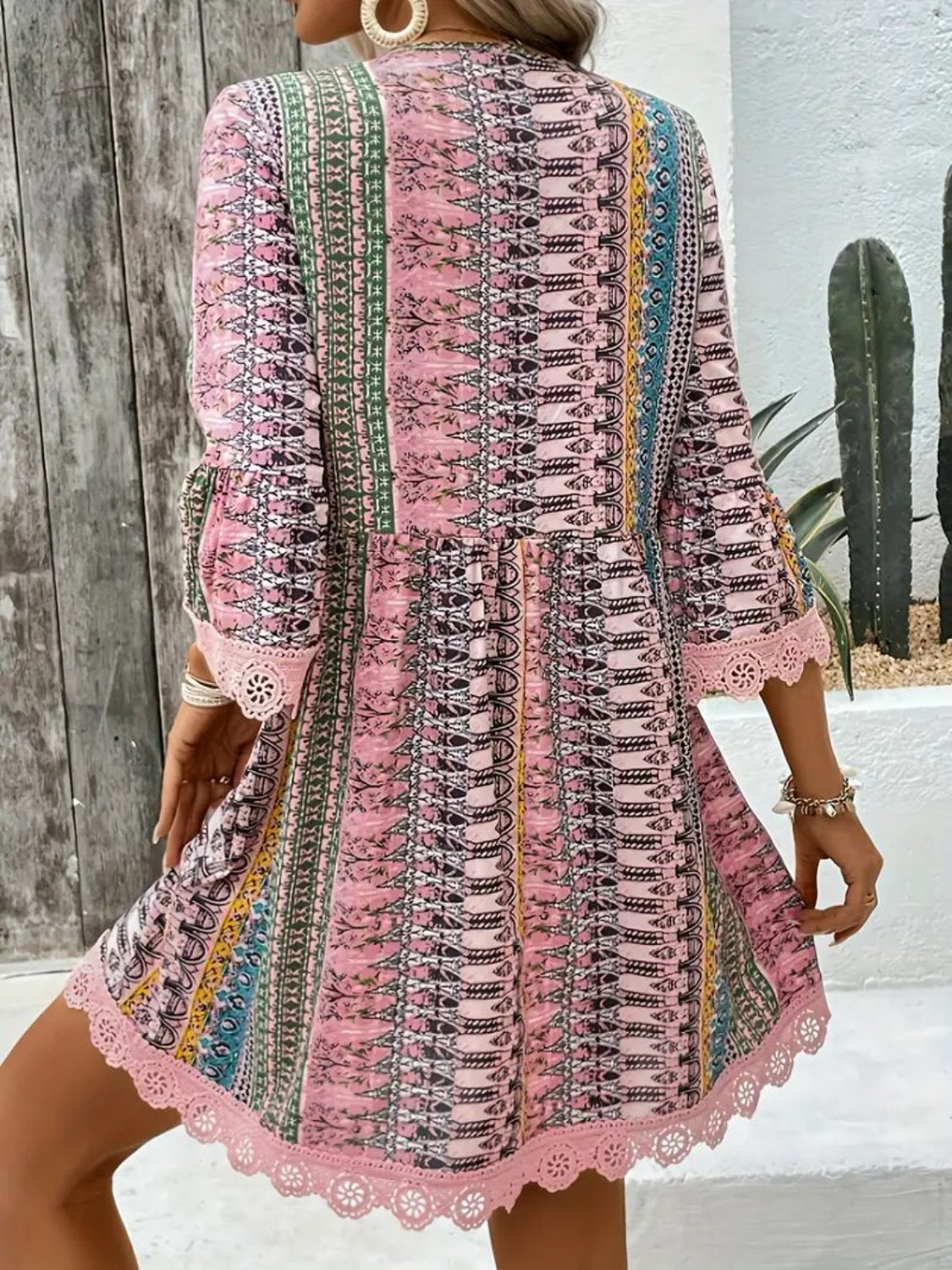 Lace Trim Printed V-Neck 3/4 Sleeve Dress.