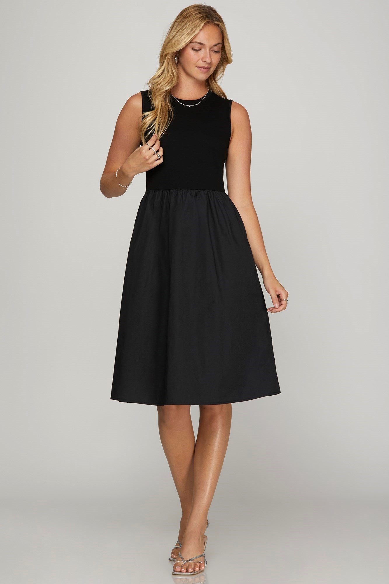 She + Sky Full Size Sleeveless Poplin Woven Midi Dress with Pockets Plus Size.
