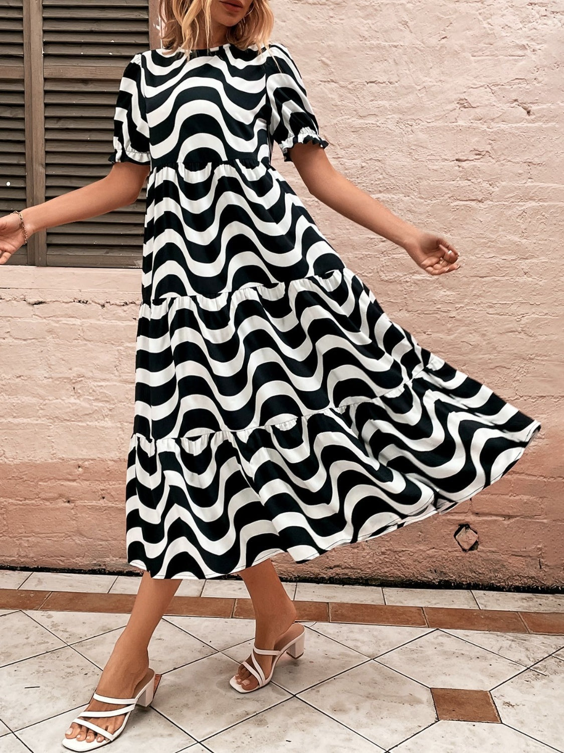 Wavy Striped Round Neck Short Sleeve Dress.
