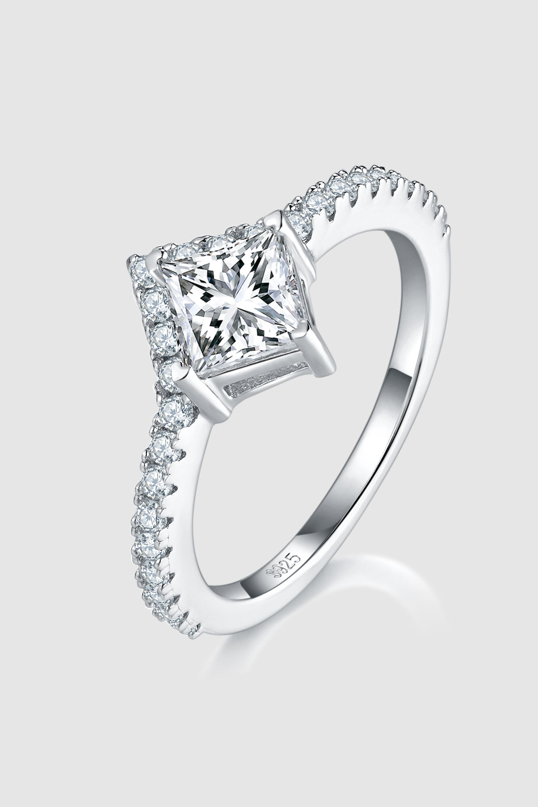 Luxury Moissanite 925 Sterling Silver Double Layered Ring.
